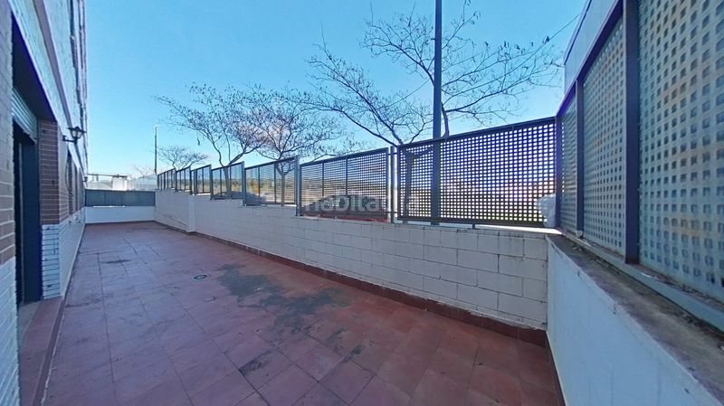 Foto b6b7c90f-5f19-426d-aa26-3c8a2a95c1ac. Pis amb calefacció aparcament piscina a PAU 2-600 Puertollano