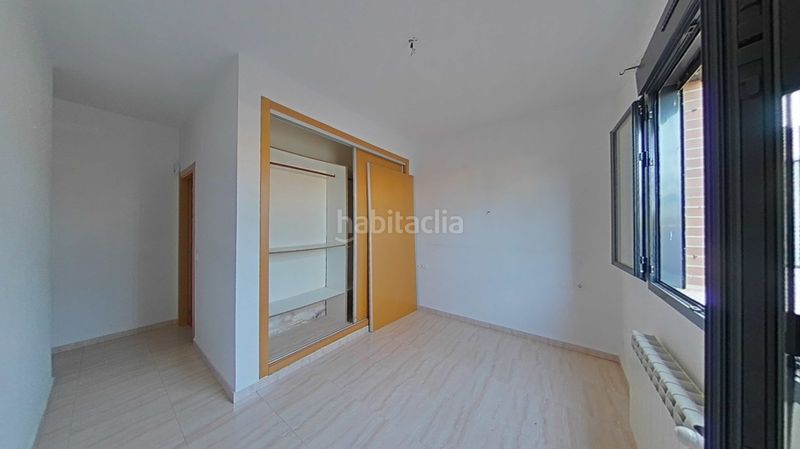 Foto bac3ef67-07e4-4921-a6e3-debd67b4efd5. Pis amb calefacció aparcament piscina a PAU 2-600 Puertollano