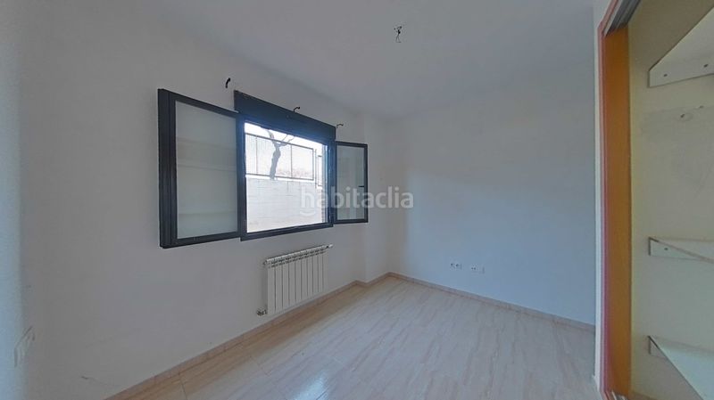 Foto f22b9346-fcd5-45c7-9d90-1bd4ba046a00. Pis amb calefacció aparcament piscina a PAU 2-600 Puertollano