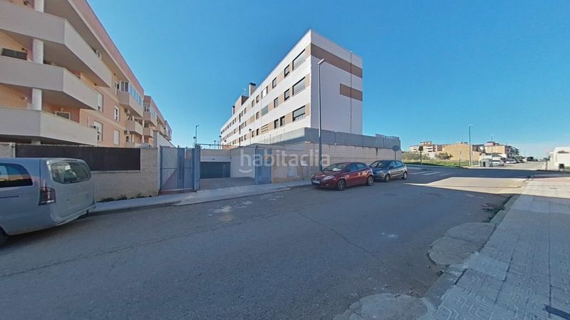 Foto d8450e9a-9838-4540-a31e-f4aa2aa9e06a. Pis amb calefacció aparcament piscina a PAU 2-600 Puertollano