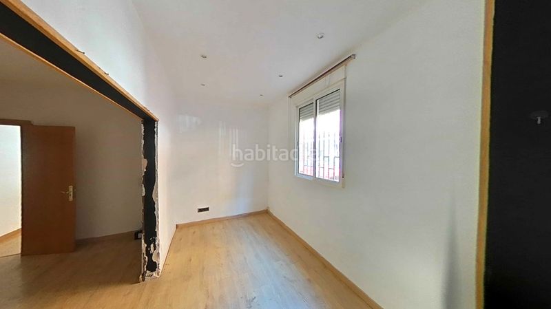 Foto eb658318-c98c-438c-b473-691bfc7dab31. Pis a Porta Barcelona