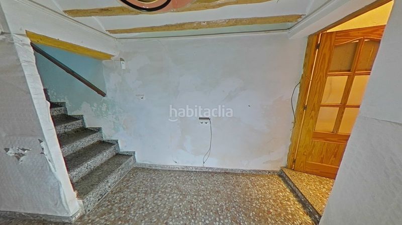 Foto 0c4fe9b3-130b-4b74-b84c-5ef66b3ef3c6. Casa adossada a Mula