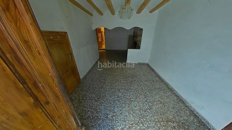 Foto 510a0f36-6515-4728-8718-4ee27f8a4334. Casa adossada a Mula
