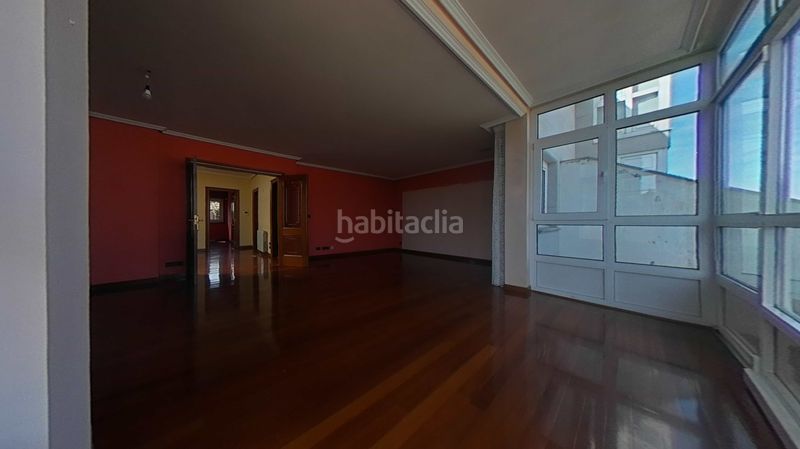 Foto 2656fd2c-8818-4df3-abe6-f9091224e073. Casa adossada amb aparcament a Eirís Coruña (A)