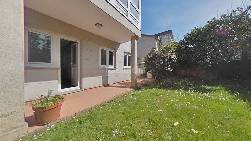 Foto 2b12fd9d-317d-4d1f-a8c1-f9fe487525ed. Casa adossada amb aparcament a Eirís Coruña (A)