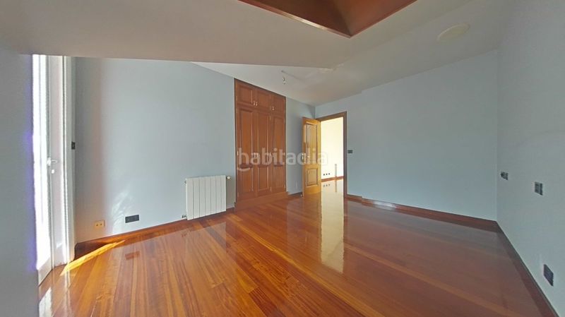 Foto 2e7e05ec-af32-4fc6-9cb0-4cef9f554925. Casa adossada amb aparcament a Eirís Coruña (A)