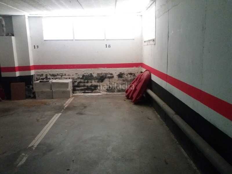 Foto e19aa7b0-9f34-480b-9220-1826c5bef072. Aparcament cotxe a Mallabia