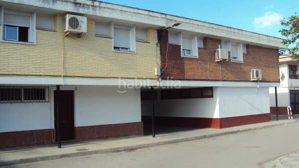 Foto 1d0b0951-310b-4e74-9aaf-90ac8f8e05e1. Casa adossada a Fuente Vaqueros