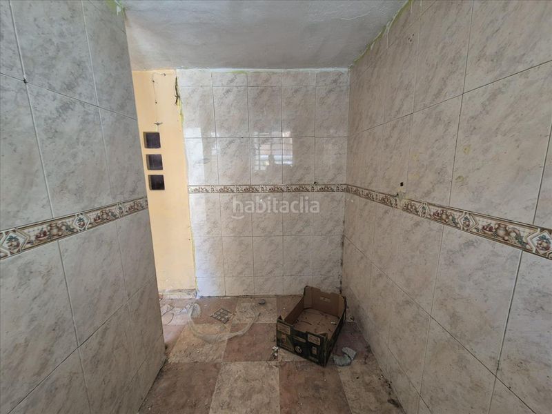 Foto f15abbd9-226b-40dd-938f-5dd9bf77e83c. Casa adossada a Fuente Vaqueros