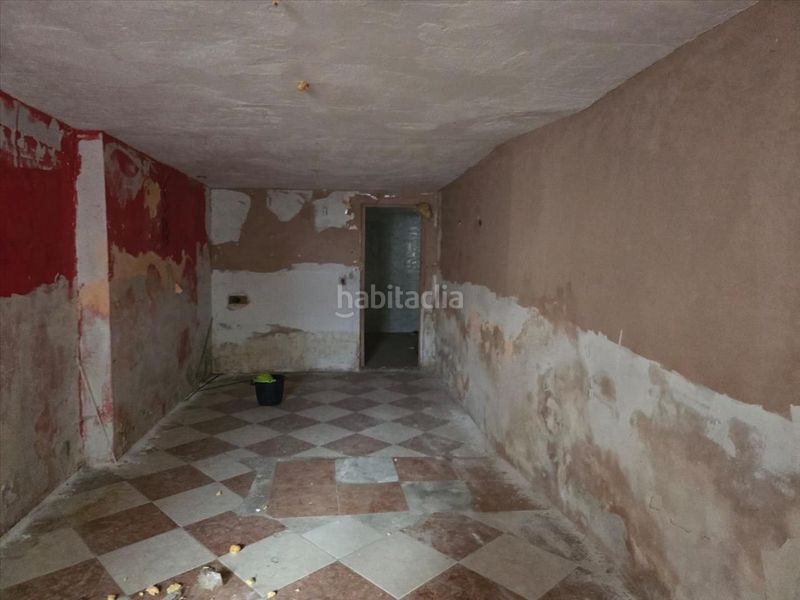 Foto b9648f16-1ebe-45ec-bdc6-dcf8c80858e4. Casa adossada a Colomera