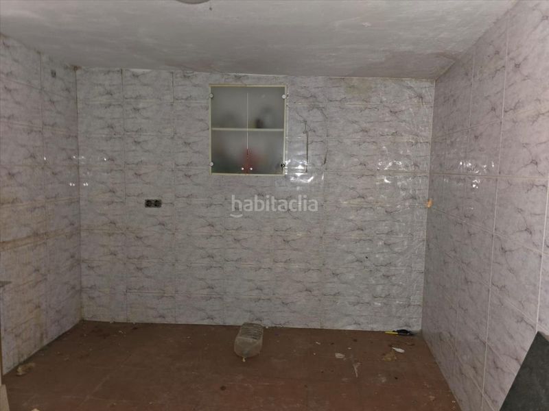 Foto ec2aa7eb-cb64-46a2-a1eb-c93e35b4e75b. Casa adossada a Colomera
