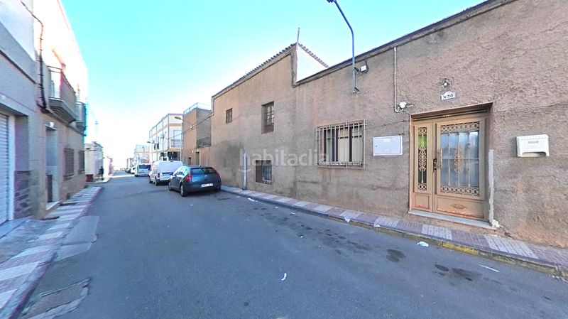Foto 7afe9071-7fae-40ce-8aec-d6cf83be378d. Casa adossada a Adra