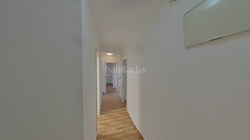 Foto 03ad2bd7-534a-4e1b-8eb2-2a2e86bfda8d. Pis a Villaverde Alto Madrid