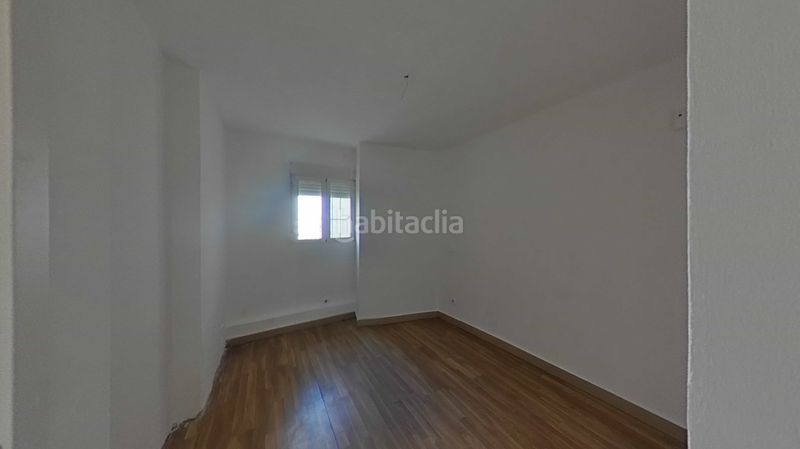 Foto 4b5c3b03-87dd-4f22-9fd6-82bec28b4aa6. Pis a Villaverde Alto Madrid