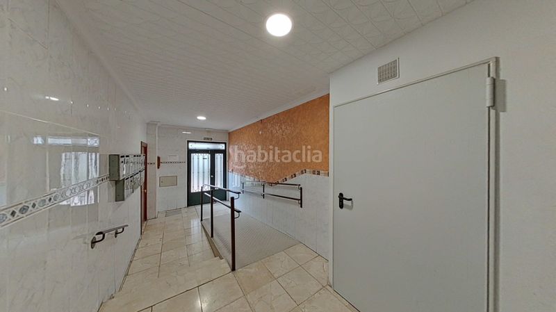Foto e8ae857e-f3ef-4ff7-a57b-84cf70d2562e. Pis a Villaverde Alto Madrid