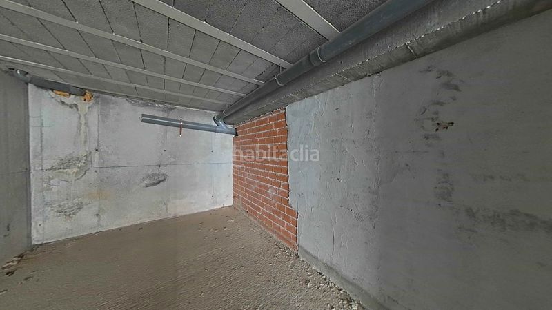Foto 1d230ba8-9f86-4a00-b5b9-06112d1ffa93. Local comercial a Autol