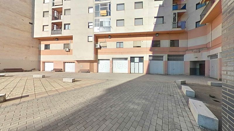Foto f8db040f-749a-4c84-9a99-ed09d809474f. Local comercial a Autol