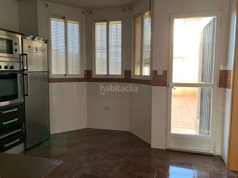 Foto ff62f0a0-cd02-42a1-919e-3795d3423498. Casa adossada amb calefacció a Santa Fe