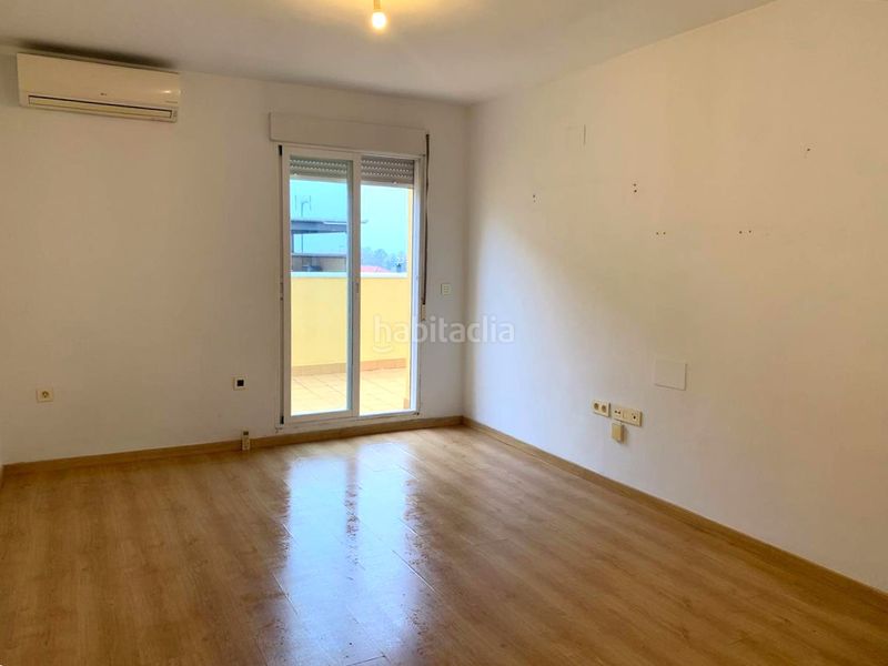 Foto 878308f8-0b40-429f-864e-a2f6bb26d361. Pis a Atarfe