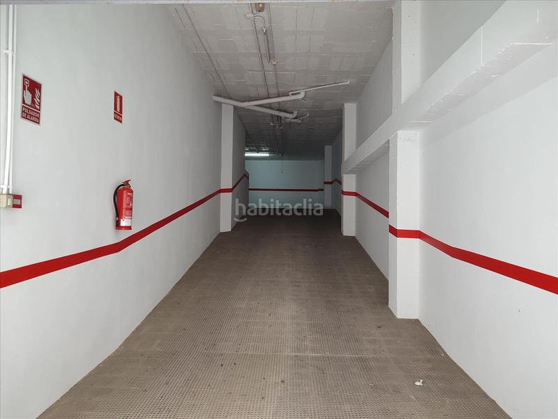 Foto 87de8a3b-94dc-4e0d-a9c1-2d70cee11453. Aparcament cotxe a Playa Burriana