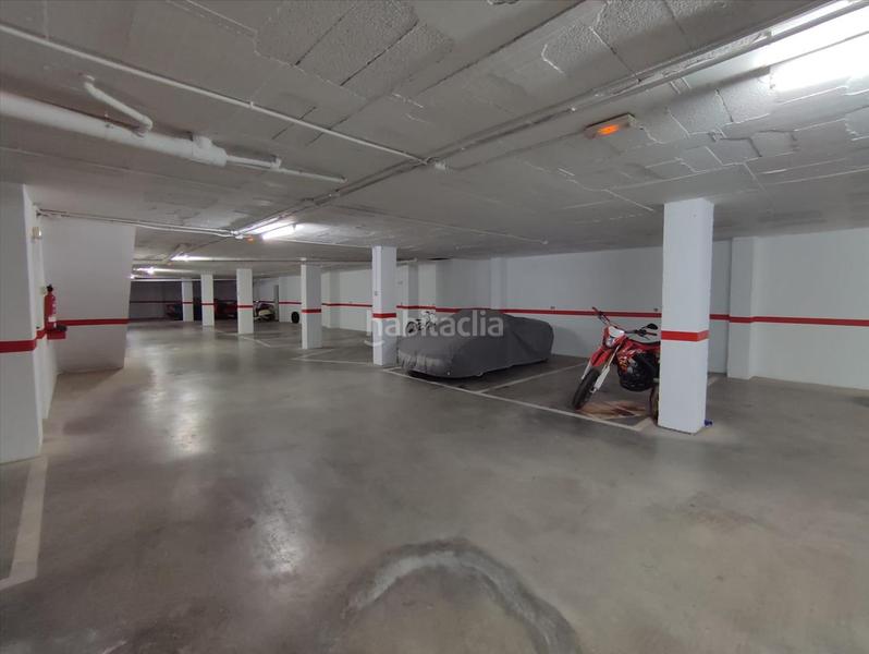 Foto 8b137e56-da75-4cc6-9aae-7a46970b393c. Aparcament cotxe a Playa Burriana