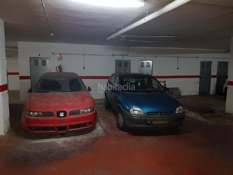 Foto f42bbb60-078c-4a6a-ad3d-0e7dae811194. Aparcament cotxe a Xeraco