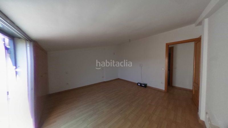 Foto 56cea09c-86ec-4e00-abb8-2be188665b60. Dúplex amb aparcament a Miguelturra