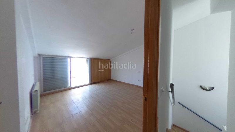 Foto 61c63ca3-7c18-4588-85f9-9a626373bd6d. Dúplex amb aparcament a Miguelturra