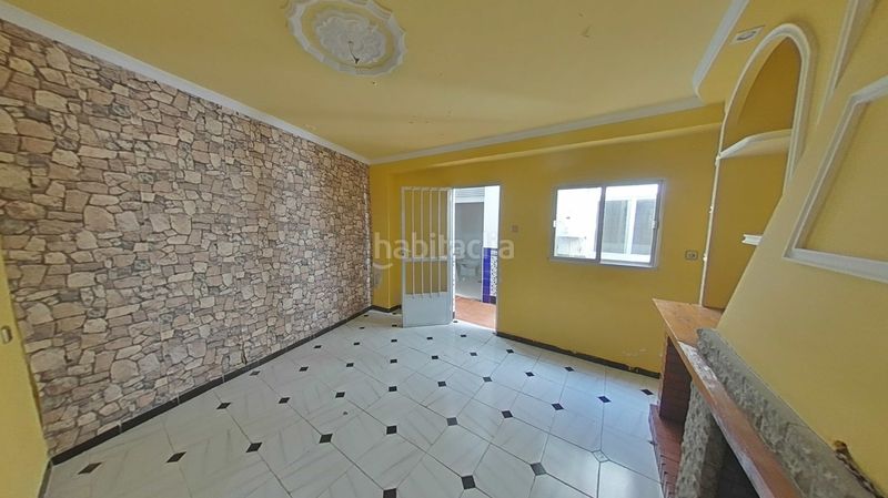 Foto 4c6744ea-a9fc-4c12-b571-c4b0c282192d. Casa adossada a Olvera