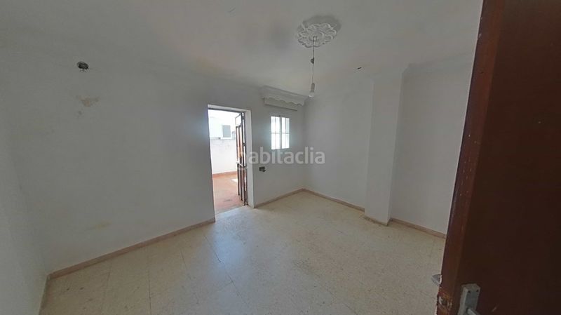 Foto 57899f9c-4185-4601-95f2-761920bd24b6. Casa adossada a Olvera