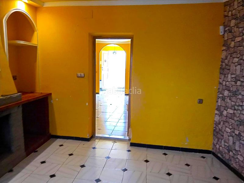 Foto e9f7b486-dea0-439e-84f2-3b10ff82ca89. Casa adossada a Olvera