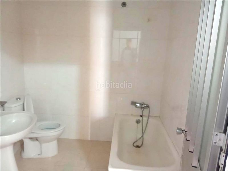 Foto ef548665-260e-40ac-9d17-c2d163a6ae09. Casa adossada a Olvera