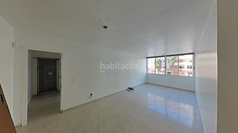 Foto e794c221-3221-4ad4-90c1-b609bf9141a6. Pis a Campclar Tarragona