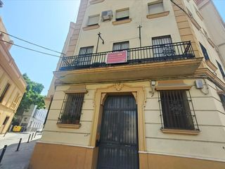 Piso en CL MURO