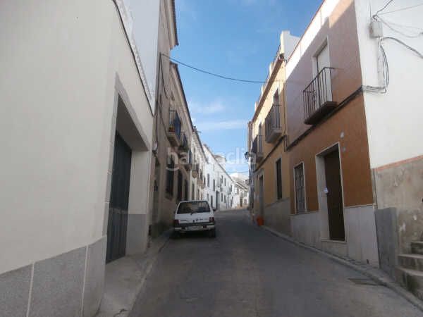 Foto 3d8df962-e72d-4468-87ba-02e2f0bab77e. Casa adossada a Espejo