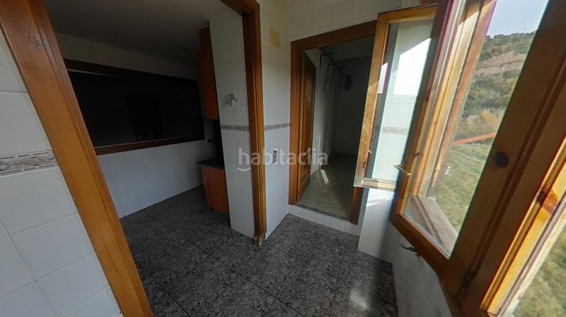 Foto 73cfe669-fa37-414e-a5ee-83dbbf566596. Pis a Puig-reig