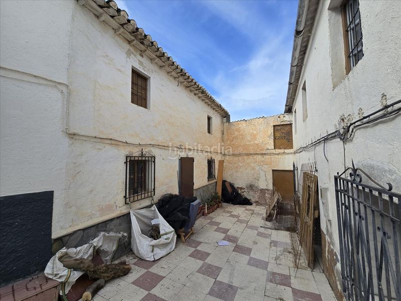 Foto b7b87260-c67a-4d8c-9924-d63116d3e086. Casa adossada a Píñar