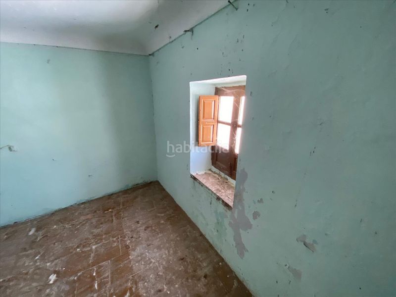 Foto d5113c1e-1073-44eb-bdbe-cb5b15941028. Casa adossada a Píñar