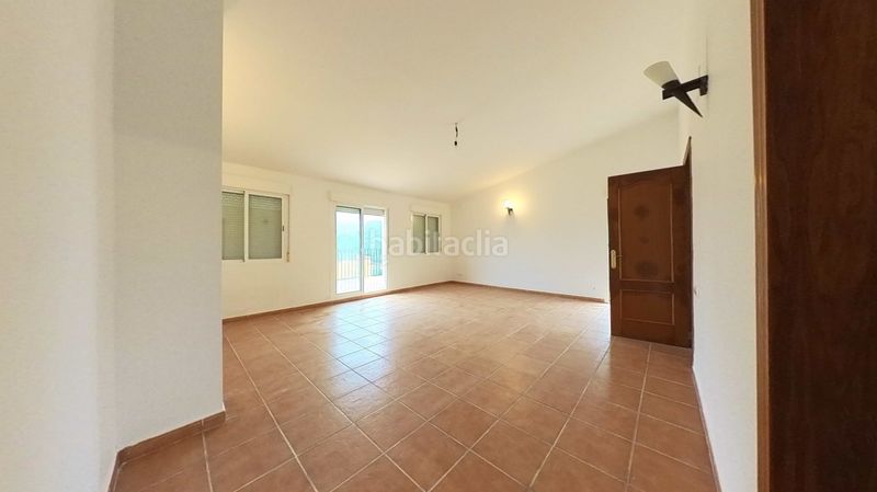 Foto de88cd21-f8d7-4741-ac64-01a8e89c8620. Casa amb calefacció aparcament a El Pilar Ontinyent