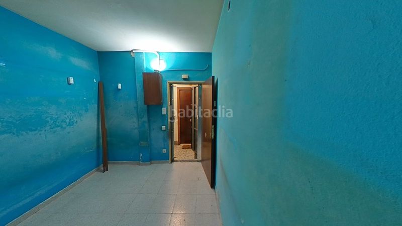 Foto 3944271a-7d78-48ff-94c6-40d0020620a1. Estudi a El Clot Barcelona