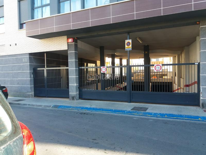 Foto dd84dfa8-0365-4045-a7dc-c89f0a3dc5f5. Parking coche en El Pilar Villarreal / Vila - real