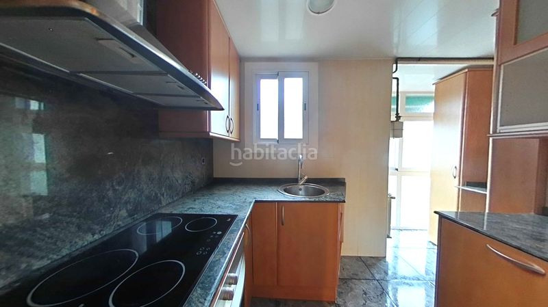 Foto 51790405-7089-4d09-a6c2-c86e75e01e12. Pis amb calefacció a La Roureda Sabadell