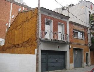 Casa adossada  Larra