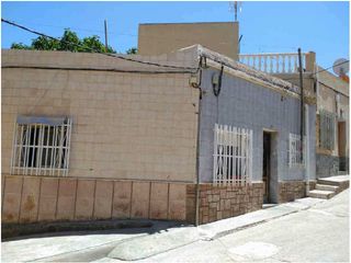 Casa adossada  Remedios