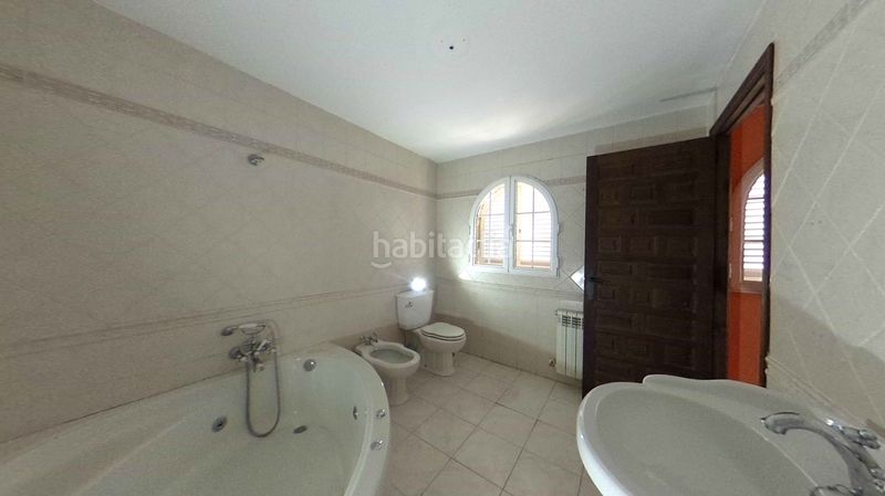 Foto 19604d7f-0265-43d1-9232-c0c04723039d. Casa amb aparcament a Loeches