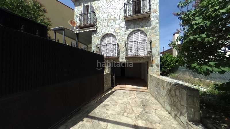 Foto 519a8381-cff8-48fb-93d0-688edbd4f206. Casa amb aparcament a Loeches