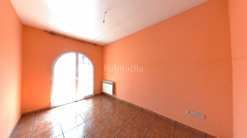 Foto 67357485-353e-4582-a865-54886627adaf. Casa amb aparcament a Loeches