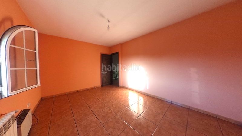 Foto fa423a9e-4d79-4338-9151-6fee21cf33e2. Casa amb aparcament a Loeches