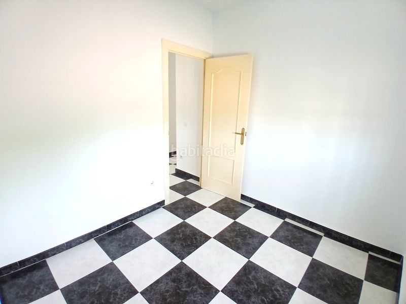 Foto b046820d-95db-4e1d-9eef-5ba40a29c884. Casa amb aparcament a Polán