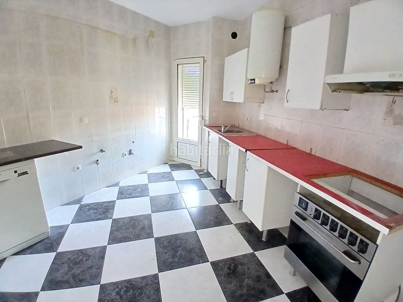 Foto ec7c514e-af96-4aa0-8b37-fc10b833af84. Casa amb aparcament a Polán